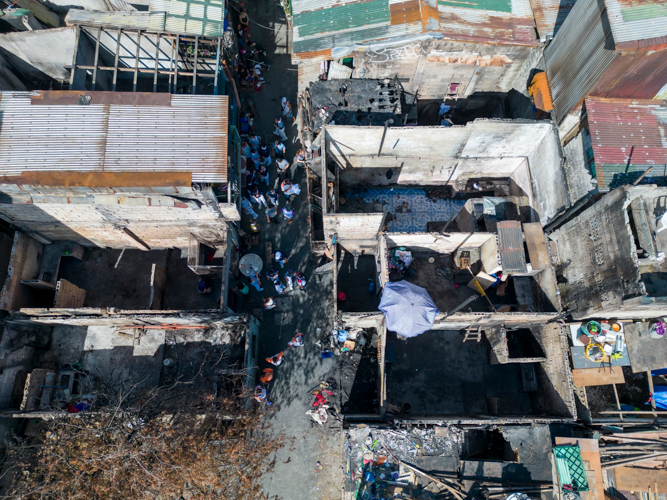 Arial view of homes affected by a fire on February 18 in Barangay Tumana, Marikina City【Photo by Harold Alzaga】