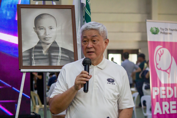 Tzu Chi International Medicine Association (TIMA) founding member and oncological surgeon Dr. Josefino “Jo” Qua has been organizing medical missions since Tzu Chi’s first in Baguio in 1995.