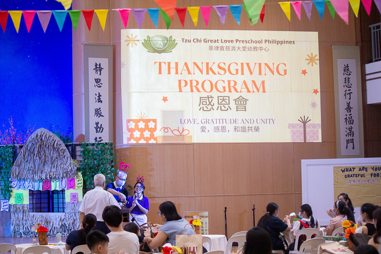 Tzu Chi Great Love Preschool Philippines holds a Thanksgiving Program on December 9 at the Buddhist Tzu Chi Campus in Sta. Mesa, Manila.【Photo by Marella Saldonido】