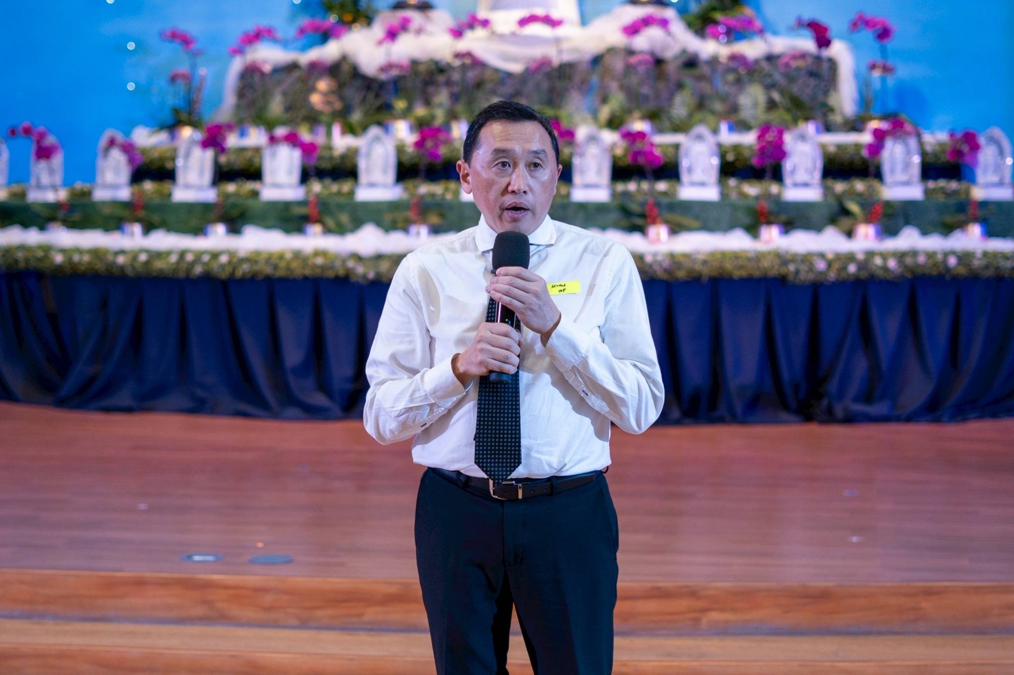 Hon. Arthur Yap recalls how Tzu Chi volunteers were the first responders to a string of calamities in his province of Bohol. In 2013, Bohol was hit by a magnitude 7.2 quake and Super Typhoon Yolanda; in 2021, millions were displaced following the destructive floods of Typhoon Odette.