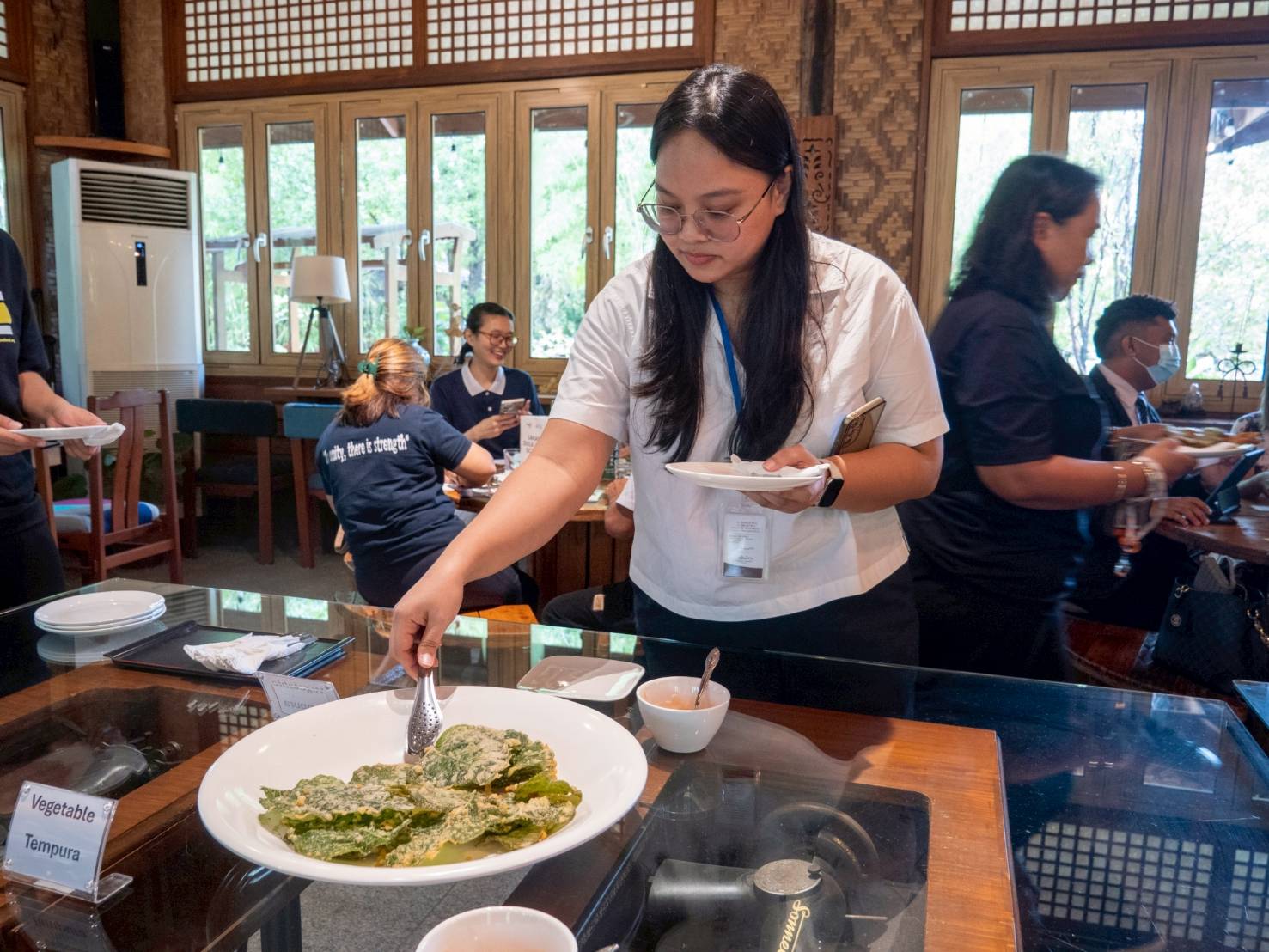 Joan Pauline Forcadilla, registered nutritionist-dietician and senior program officer of Assisi Development Foundation, Inc., sees the potential of serving all plant-based meals in their feeding program someday. “If we can incorporate it and the feedback is positive, definitely we’ll respond to that.”