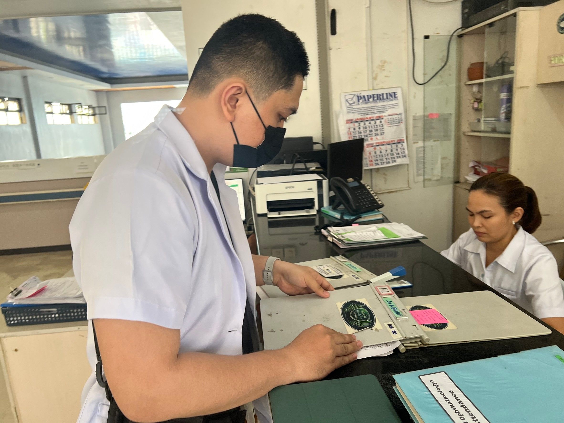 Edil-Joshua Ganas dedicates his time to assisting the Zamboanga Tzu Chi Great Love Eye Center in Zamboanga City Medical Center.