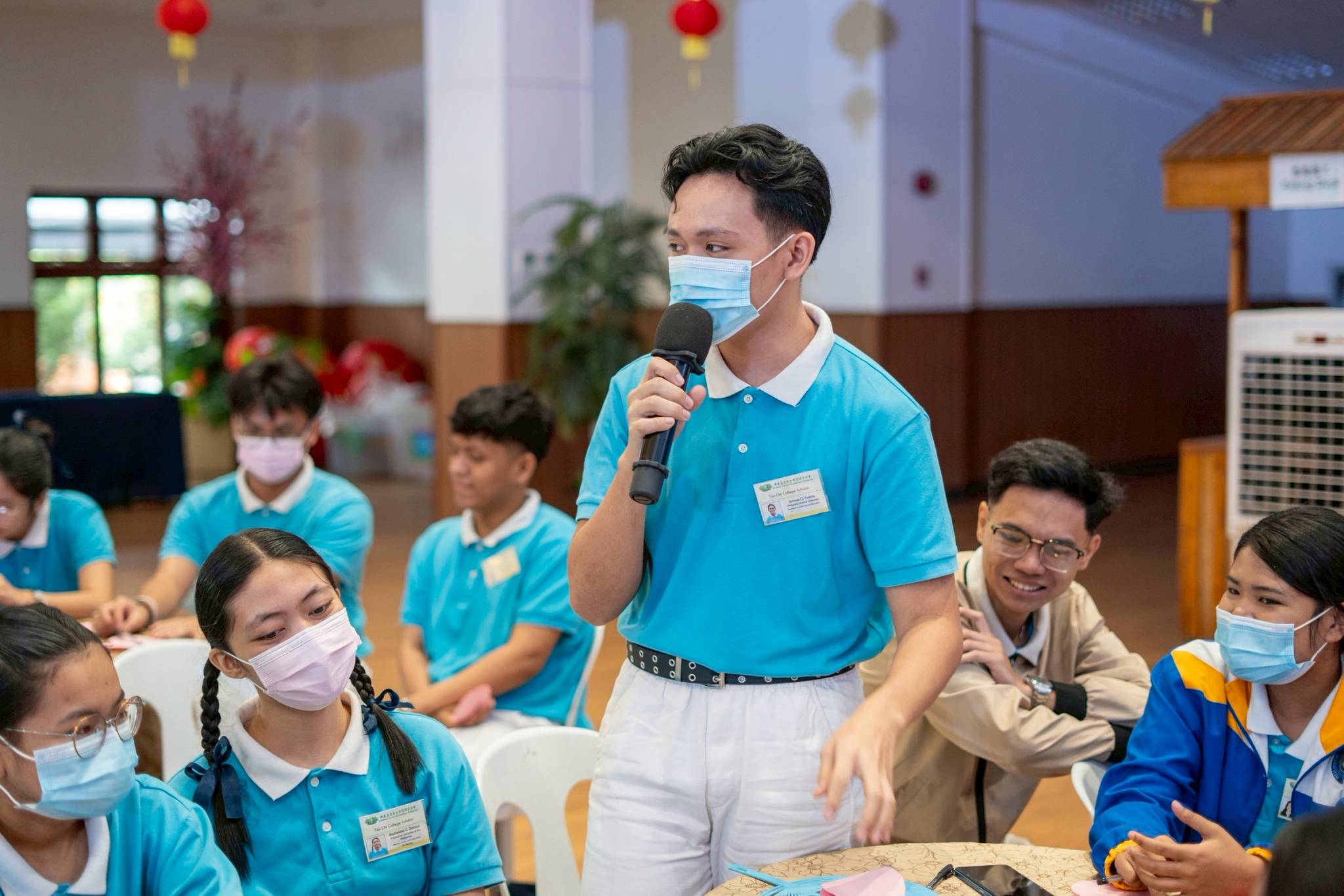 One of Jemuel Fuerte’s strengths is representing his group in sharing sessions. His fellow scholars thanked him for it in messages they wrote in his paper heart. 