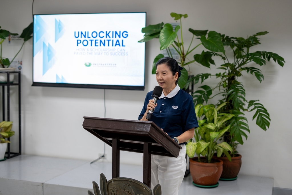 Rosa So, head of Tzu Chi’s Education Committee, discusses Tzu Chi’s Educational Assistance Program.