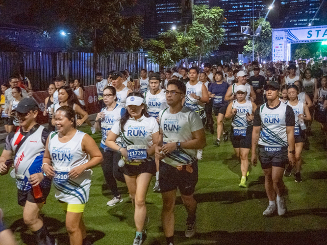 With laughter and smiles all around, some participants enjoyed the run at a leisurely pace.