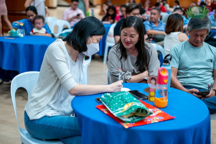 Families shared their “secret recipes” for the glue that keeps them together, writing down what they believe is the key to a happy family. 