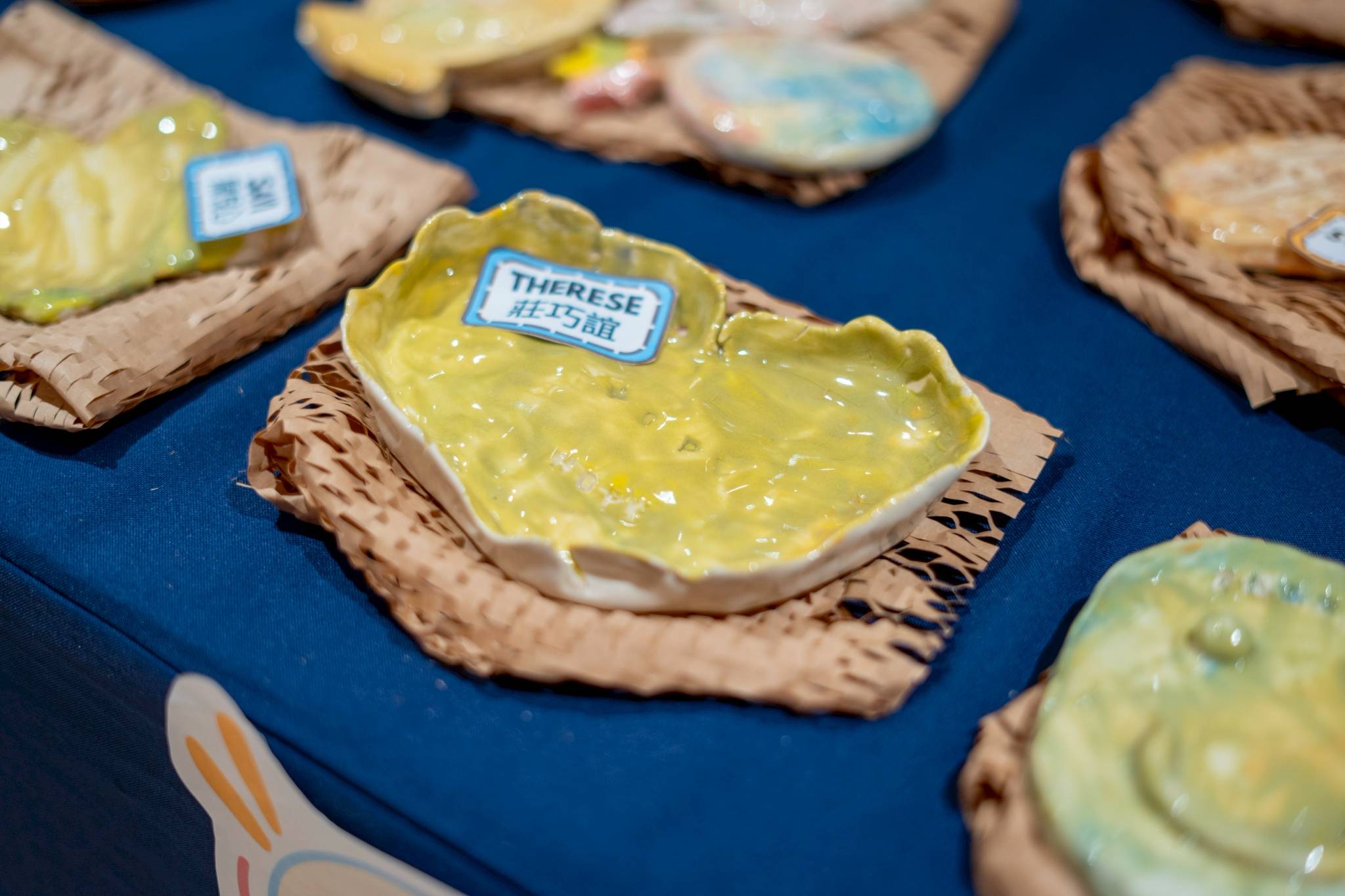 Also for sale were ceramic accents at P2,500. Proceeds from the sale benefited the various programs of Tzu Chi’s missions. 