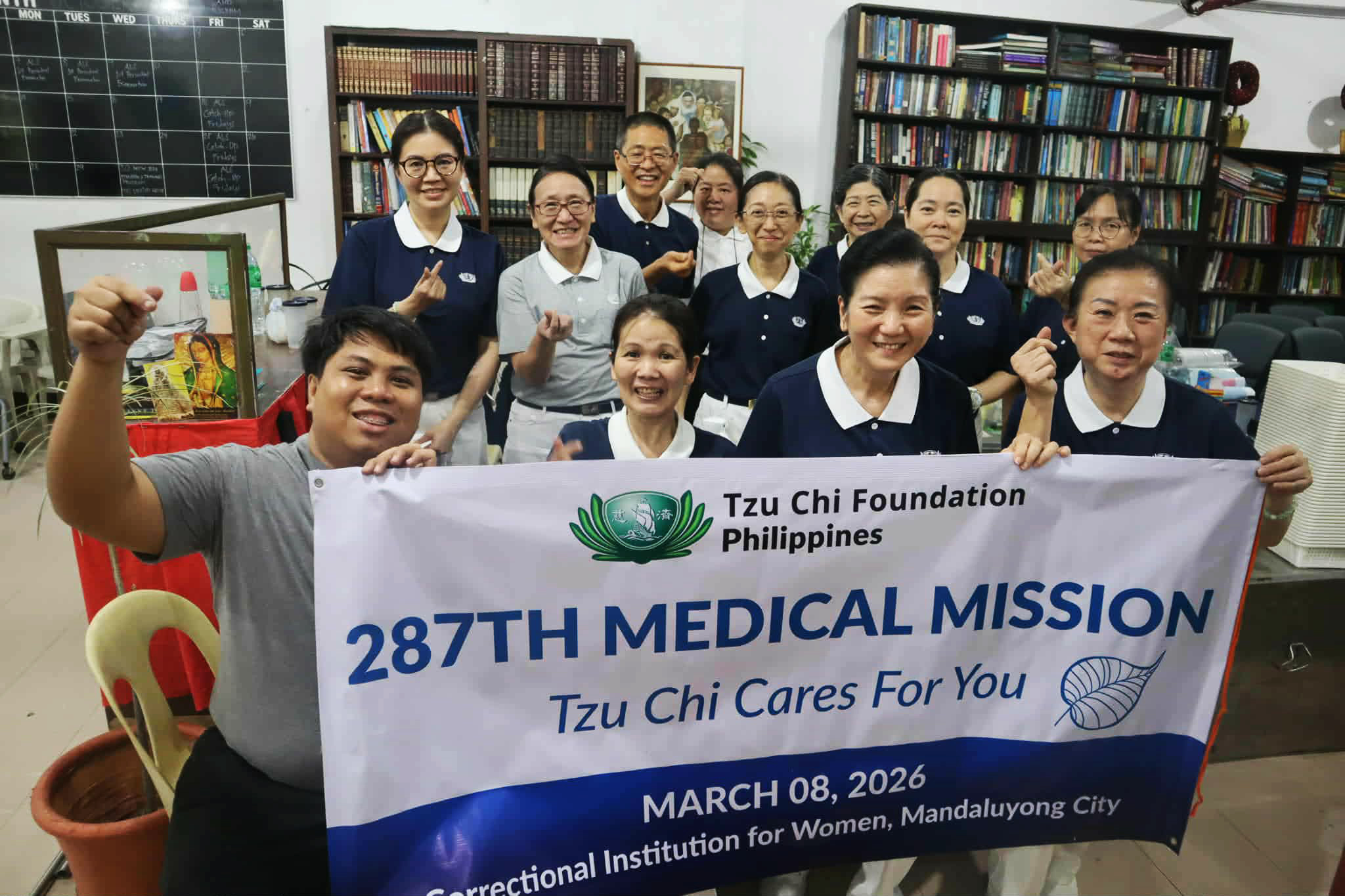 It was a long and busy day, but Tzu Chi volunteers are always happy to serve. 