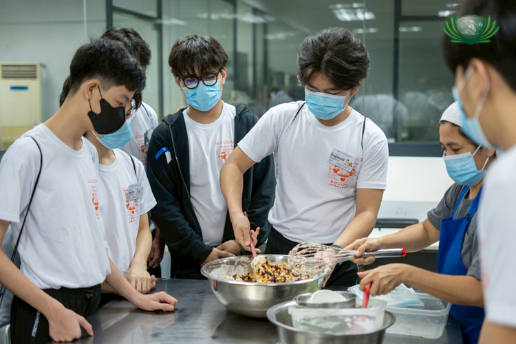 To better appreciate their snacks, camp participants make it themselves at the bakery.