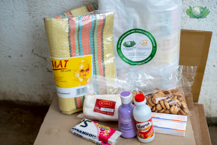Hygiene and cleaning supplies, condiments, biscuits, and a sleeping mat were included in the beneficiaries’ relief packages.