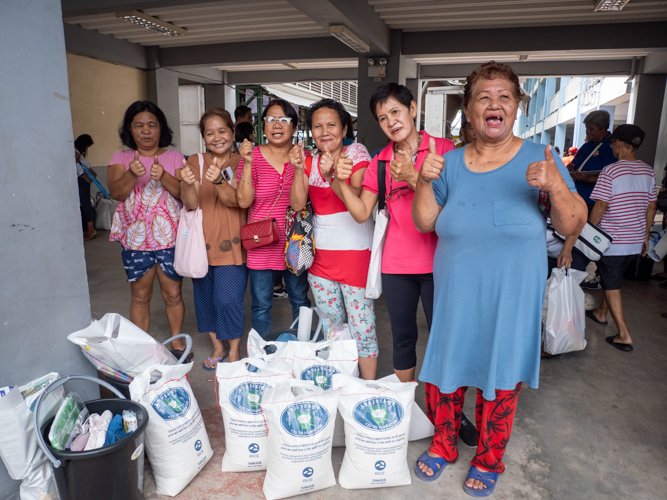 Senior citizens were grateful to receive many blessings during the relief operation.