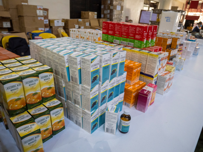 Tzu Chi brought different kinds of vitamins and medication for the 5,444 patients of the medical mission.