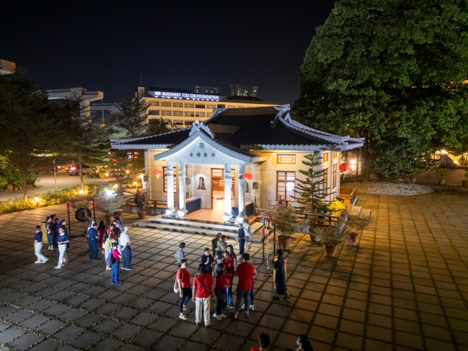 Continuing a cherished tradition, Tzu Chi volunteers, guests, and families gather at BTCC to celebrate the Lunar New Year.