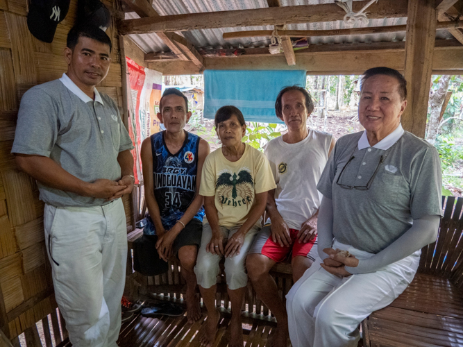 “I am happy to accept the prosthesis to be able to walk again. I did not hesitate to go to Pagadian despite the travel costs, because I am eager to get new feet,” Armando Paragas (second from left) enthusiastically declared.