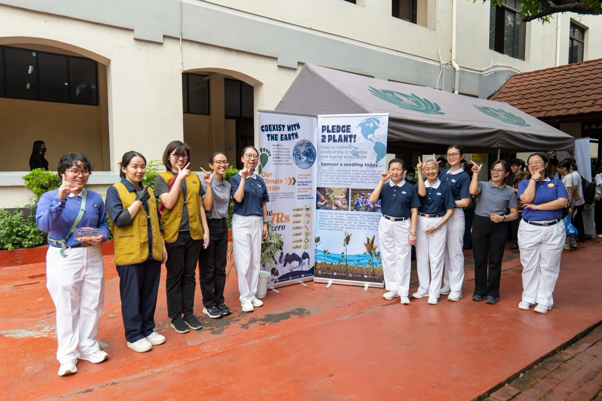Tzu Chi staff, youth, and volunteers ended the soft launch with optimism after receiving strong support and positive feedback from students.