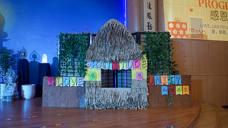 “The kubo is made from the old paper bags and all of the decorations we have in the auditorium today are really made with love and recyclable materials,” says nursery teacher Mary Ann Rodriguez.【Photo by Jenielyn Sy Lao】