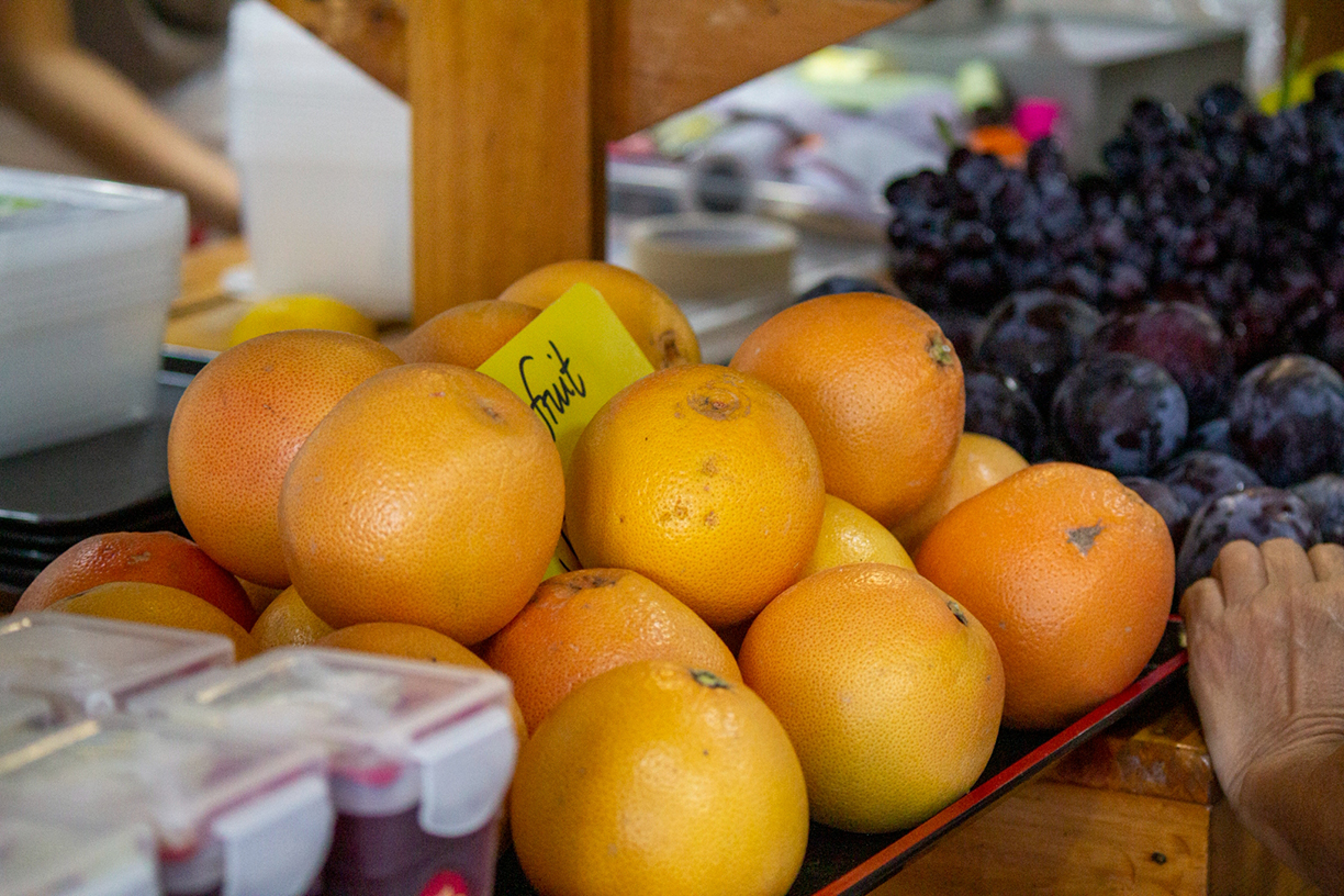 A variety of fresh seasonal fruits was  also available for shoppers to enjoy. 