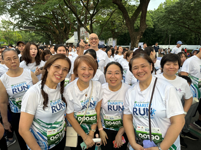 Spotted at the Charity Run: Volunteer doctors of the Tzu Chi International Medical Association (TIMA)