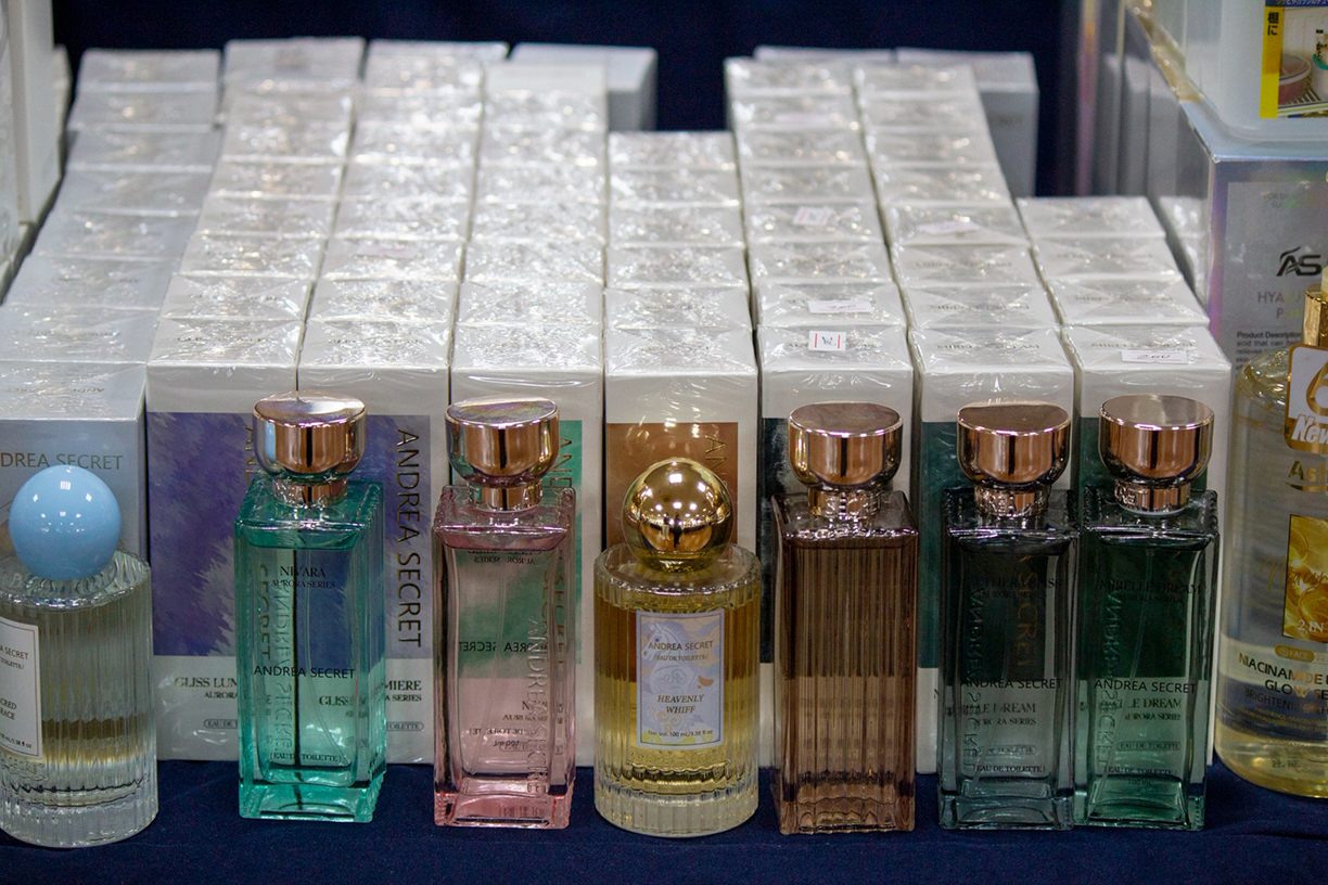 Delightful scents on a budget, high-quality perfumes were available at discounted prices throughout the bazaar.