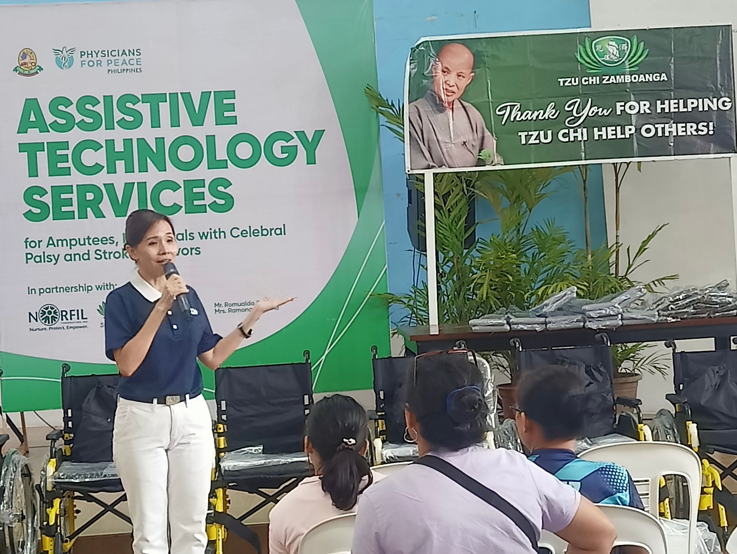 Tzu Chi Davao volunteer Ang Mei Yuen shares the story behind the Tzu Chi Foundation and its goal to extend compassion and relief through its missions of charity, education, medical assistance, and disaster relief. 