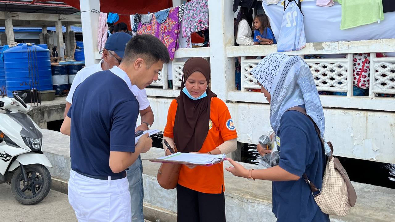 As part of the preparation, the Tzu Chi volunteers conducted an ocular visit to assess the damage and the number of affected households in the area. 