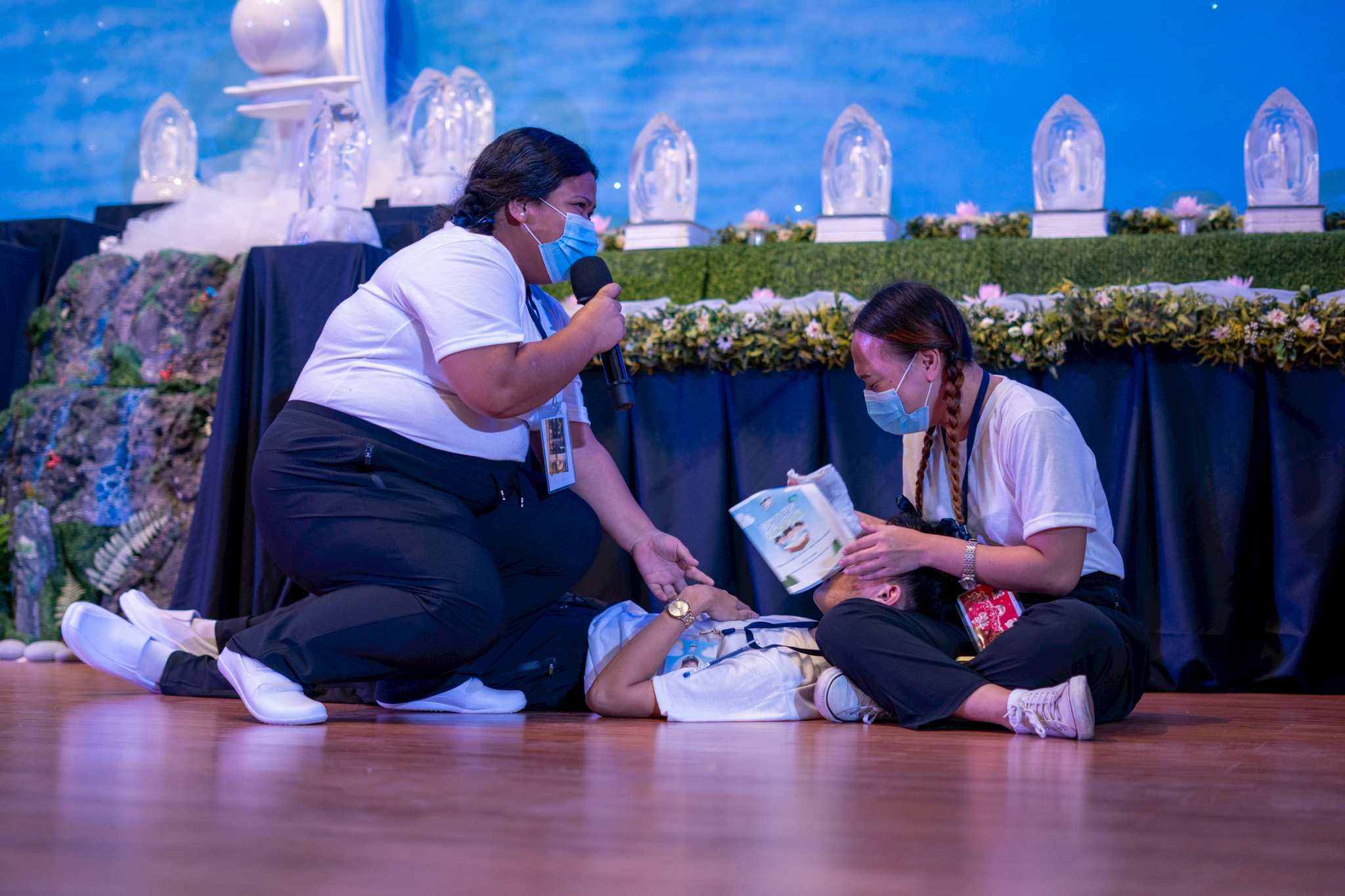 From dances to songs and skits, scholars perform for volunteers at Gratitude Night. 