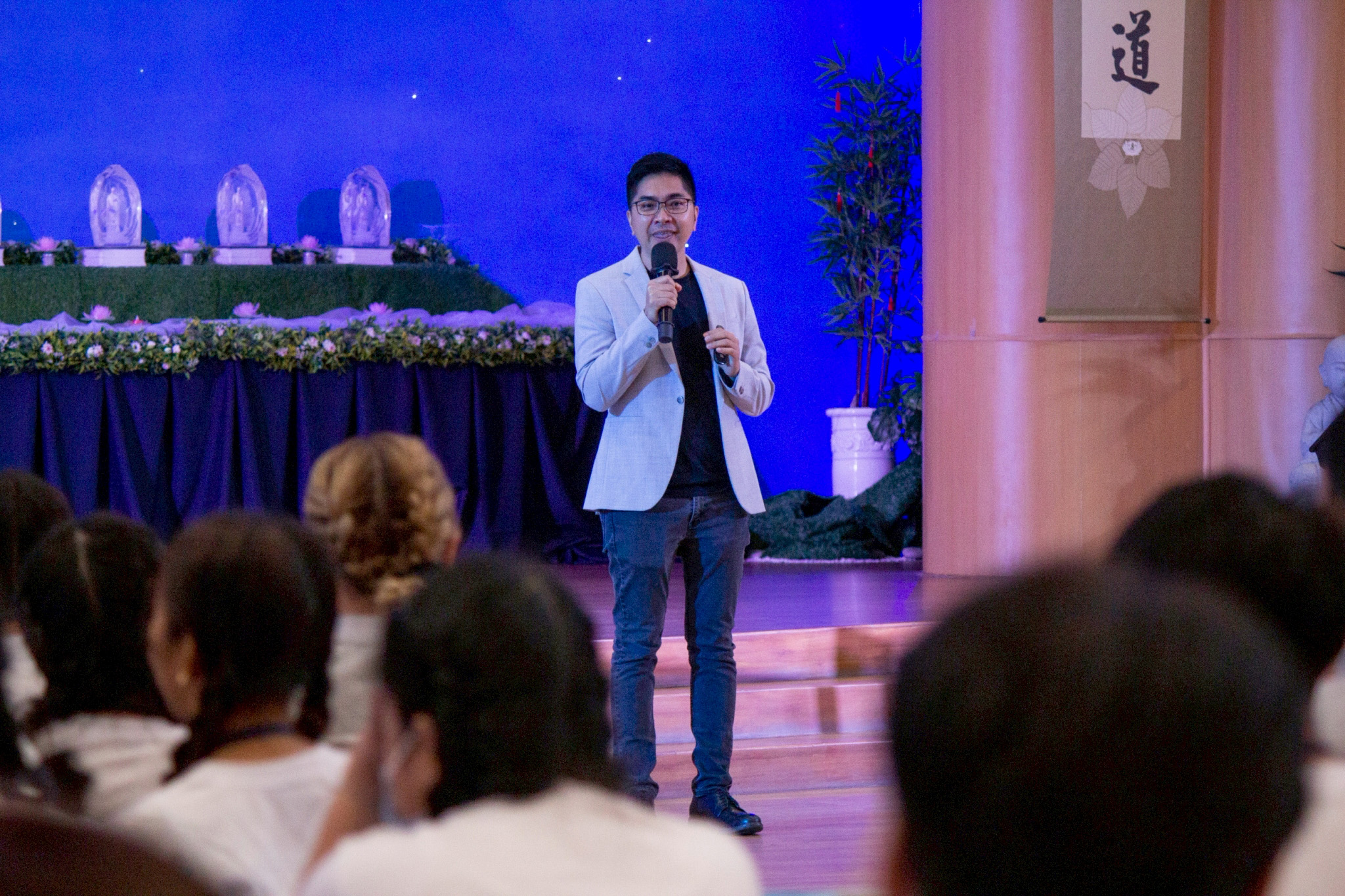 PhilSEED co-founder Josh Mahinay talked about his early struggles in life and how he overcame them in the talk “Finding the Leader in You.” 