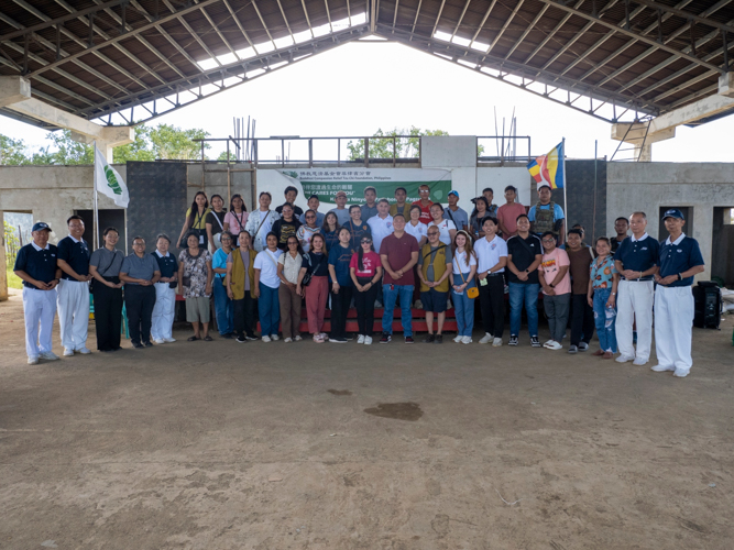 The relief operations in Aparri were possible through the joint efforts of Tzu Chi volunteers, staff, volunteers from Aparri and Tuguegarao, and members of the local government in Cagayan. 