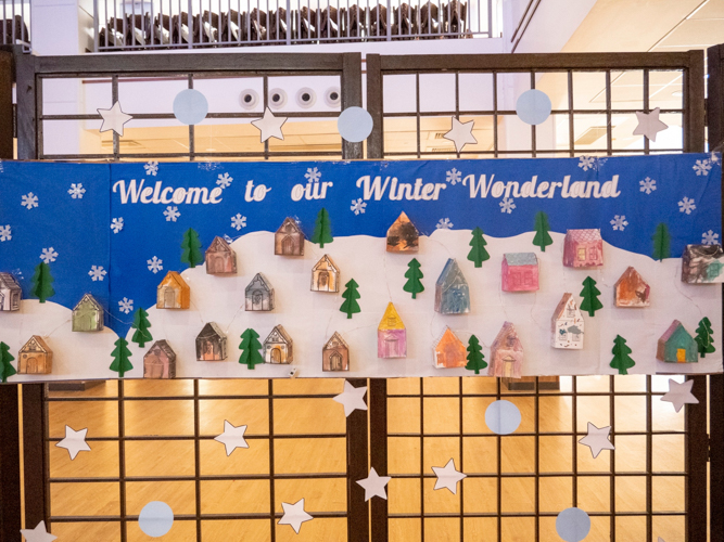 Parents are welcomed by the nursery and pre-kindergarten students’ Christmas Crafts.