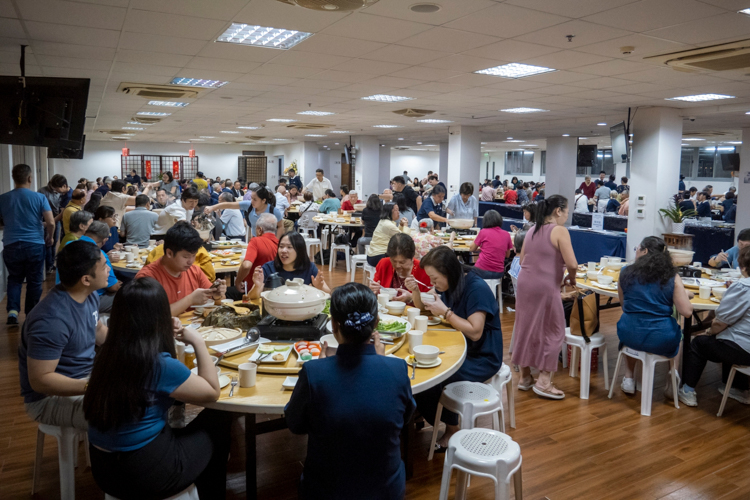 The honorary members Chinese New Year get-together hosted by Tzu Chi Philippines began with a dinner of hearty hotpot and dim sum treats at Harmony Hall. 