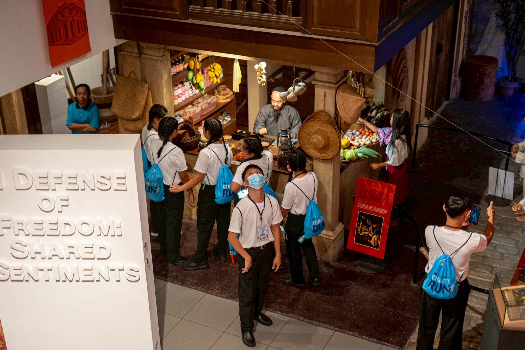 Lifesize dioramas capturing the history of Chinese in the Philippines were among the attractions at Bahay Tsinoy. 