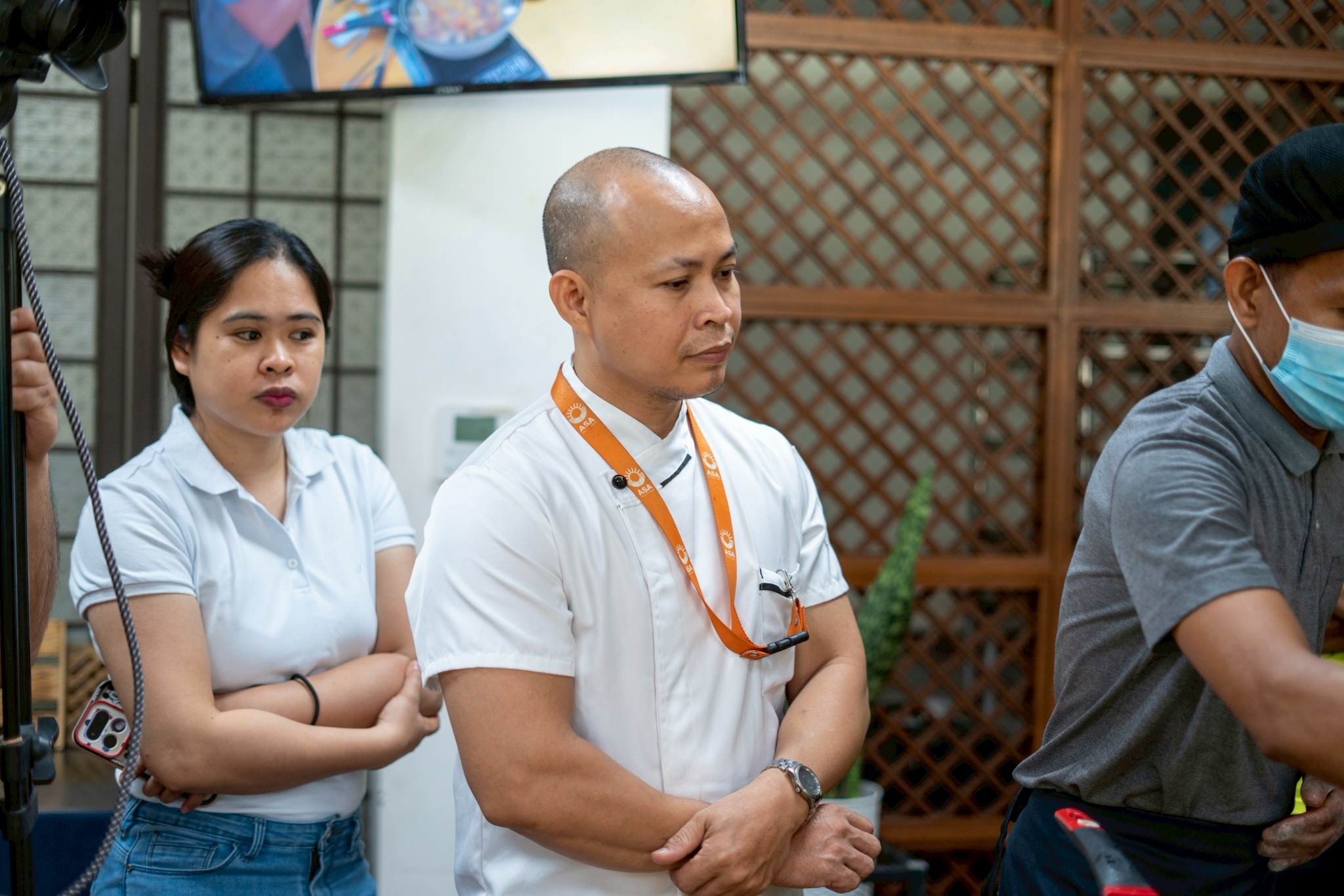 Chef Noli Estrada of ASA Philippines closely observed each session, expressing his amazement at the many possible alternatives that can transform familiar dishes into plant-based meals while preserving the essence of the original menu.