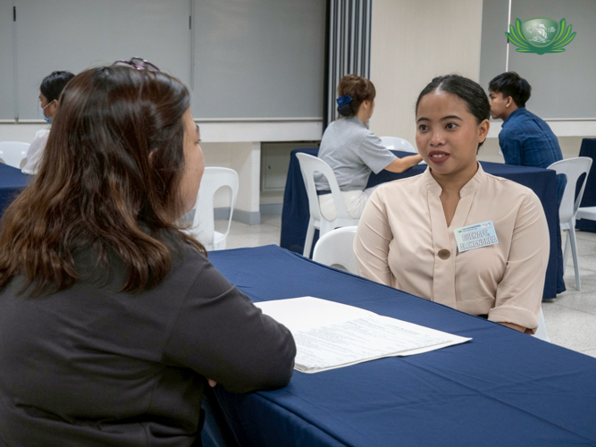 A Tzu Chi scholar takes on the interview challenge, where she has 10 minutes to showcase her knowledge and skills before moving onto the next interviewer.