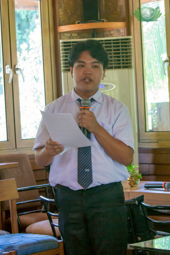 Now part of Tzu Chi Charity Department’s Volunteer Development and Mission Support, Mark Vincent Dayang was a Tzu Chi scholar from Grade 3 till he graduated magna cum laude from his business economics degree in Pamantasan ng Lungsod ng Maynila last year.