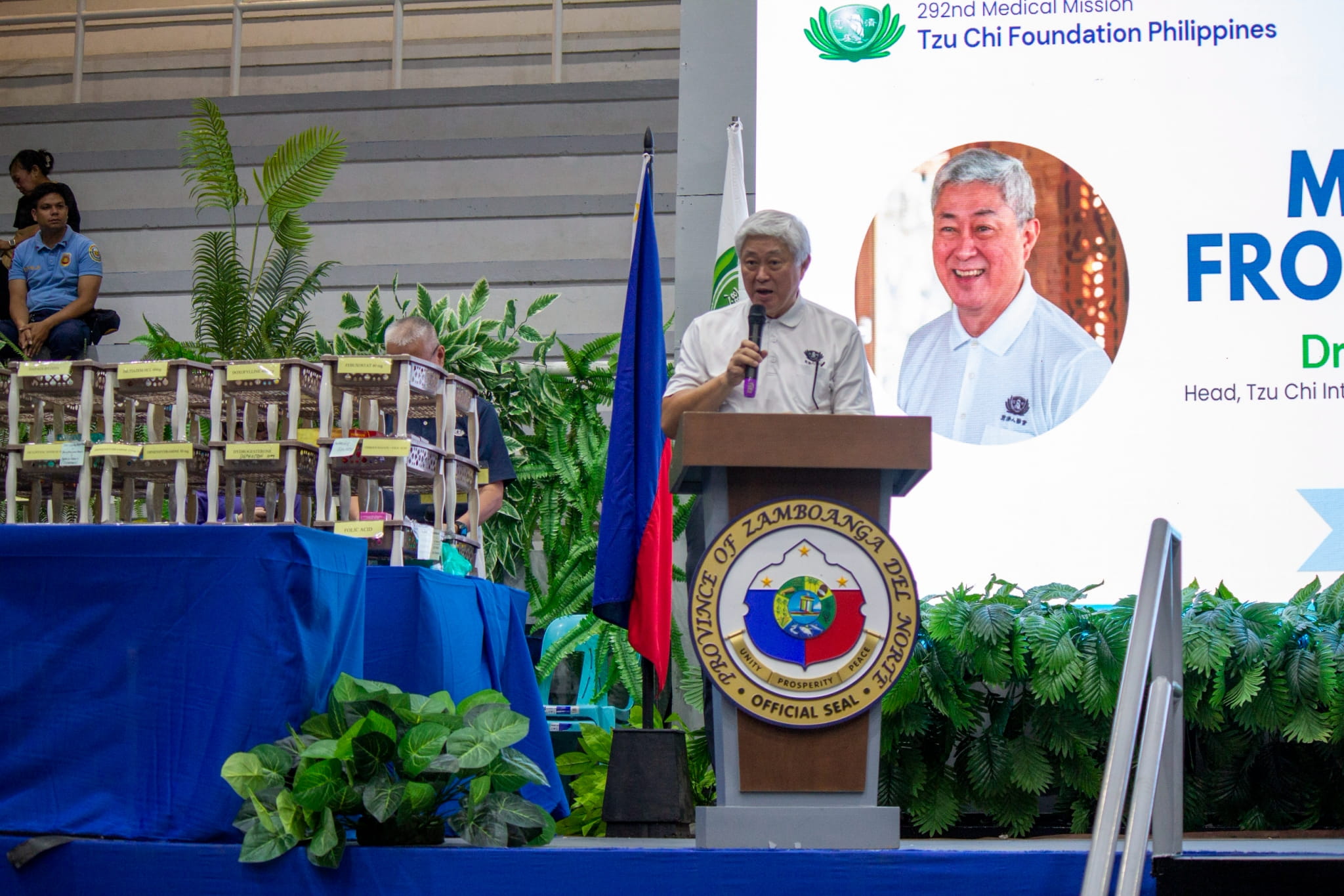 TIMA co-founding member  Dr. Josefino Qua ensures that the entire medical team will do its best to serve every patient.