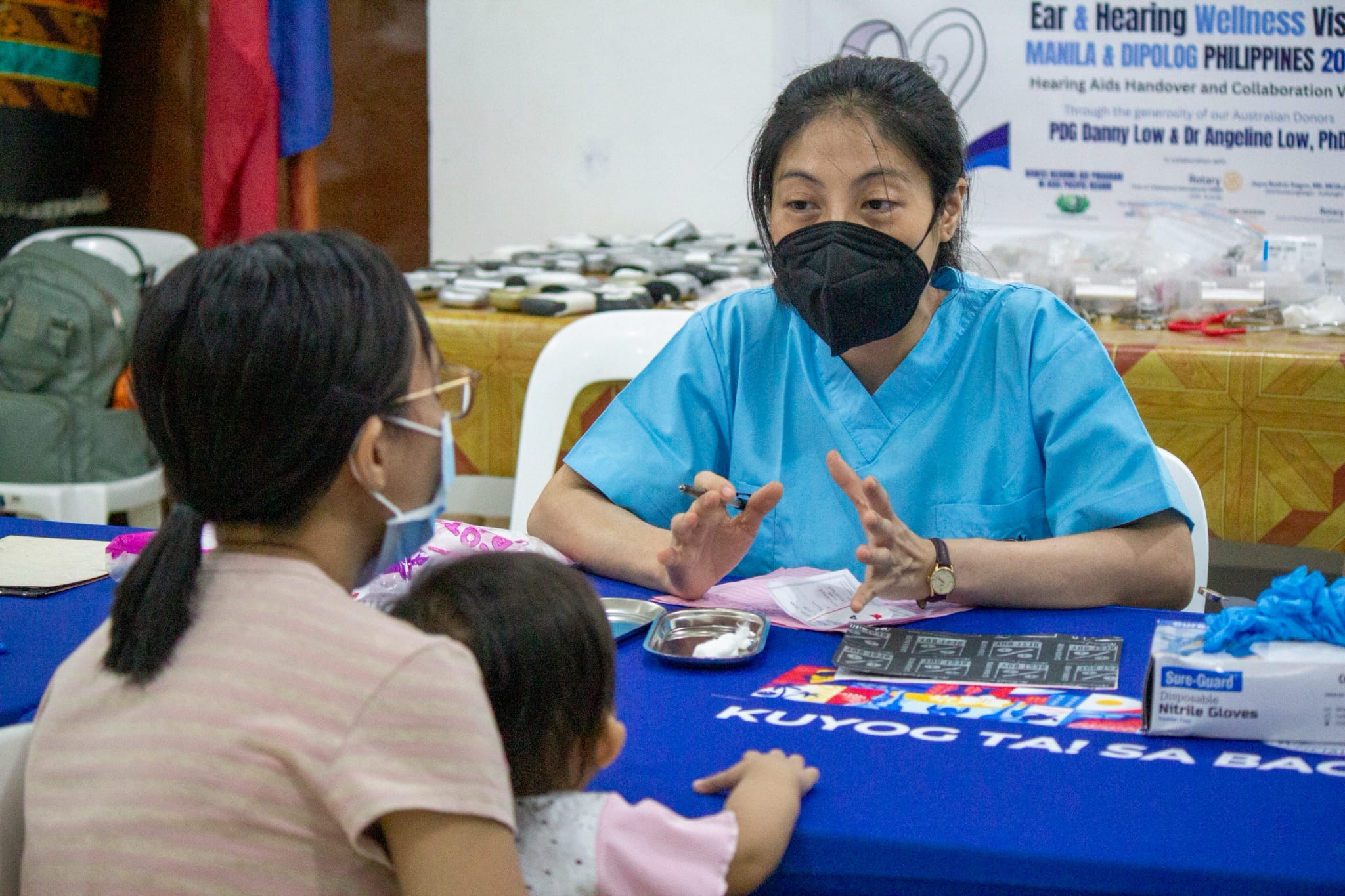 Patients receive free ear check-ups and consultations from the ENT team.