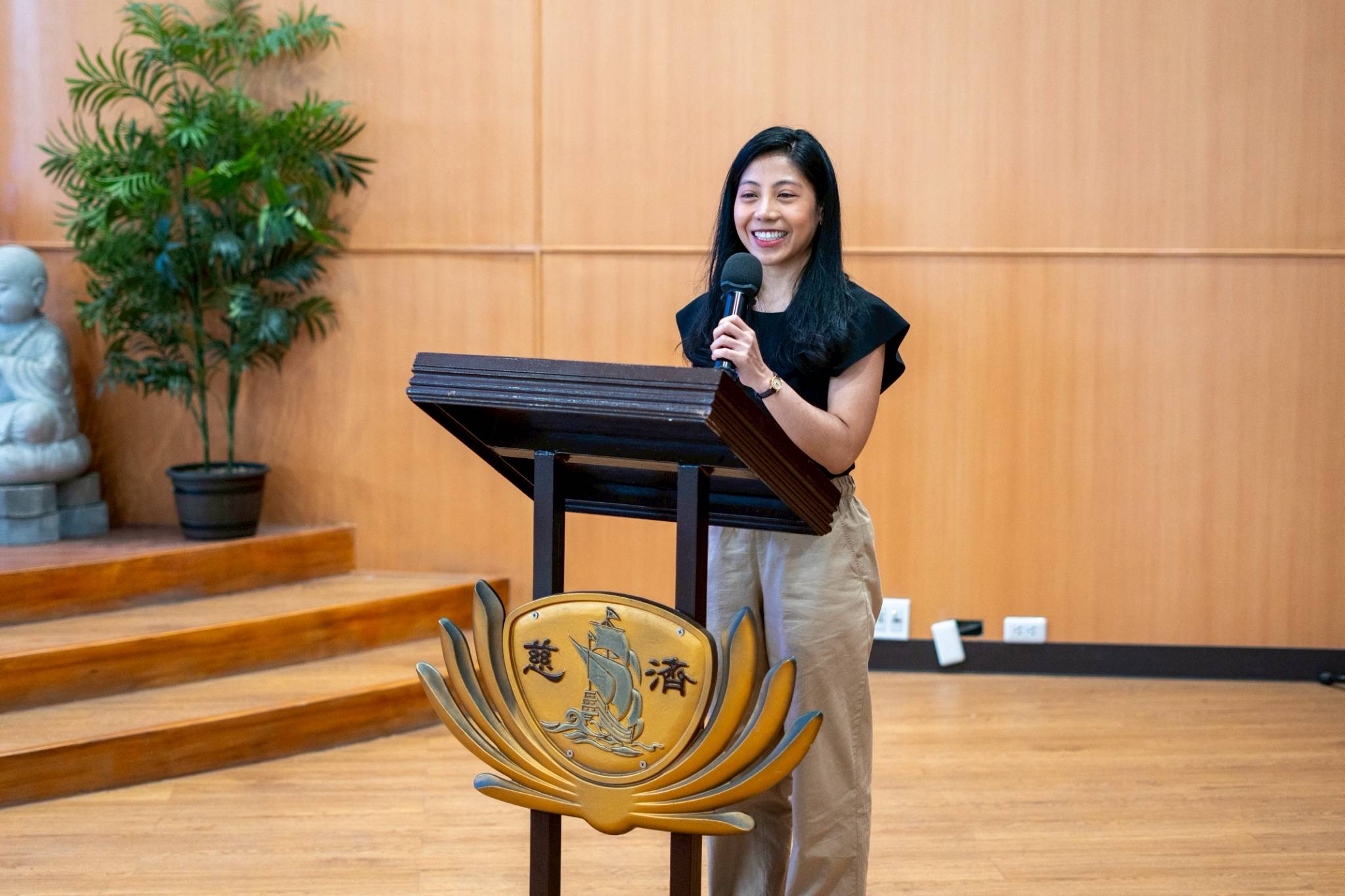 Audiologist Dr. Joyce Rodvie Sagun says that if hearing loss is not properly diagnosed and dealt with, it’s because there is only one audiologist for every 2,500,000 people in the Philippines! 