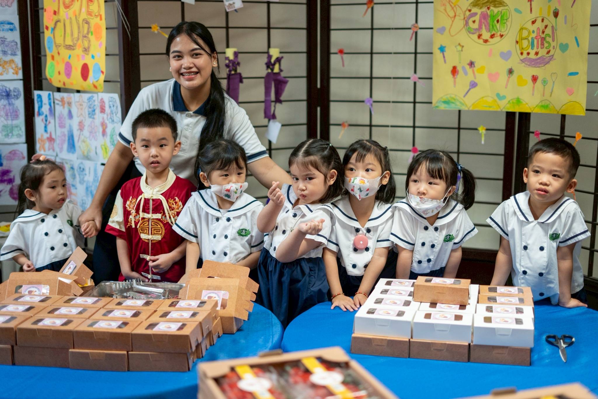 Ready and steady, the young vendors were ready to welcome customers.