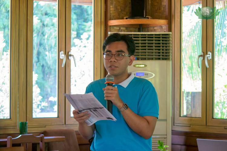 As one of eight college students chosen nationwide to participate in a Global Undergraduate Exchange Program, Jude Gabriel Español had just return from a four-month visit to the US. “I thought that I needed to sacrifice my journey as a Tzu Chi scholar. Instead, they supported me and cheered me on. They reminded me that my goal was also theirs to celebrate,” says the third-year scholar from the Philippine Normal University taking his Bachelor of English Education.
