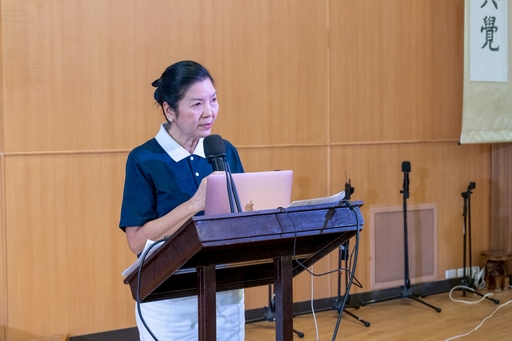 Tzu Chi Educational Assistance Program Head Rosa So welcomed new scholars on a high note. “Let’s begin this new year with purpose, curiosity, and the courage to grow,” she said.