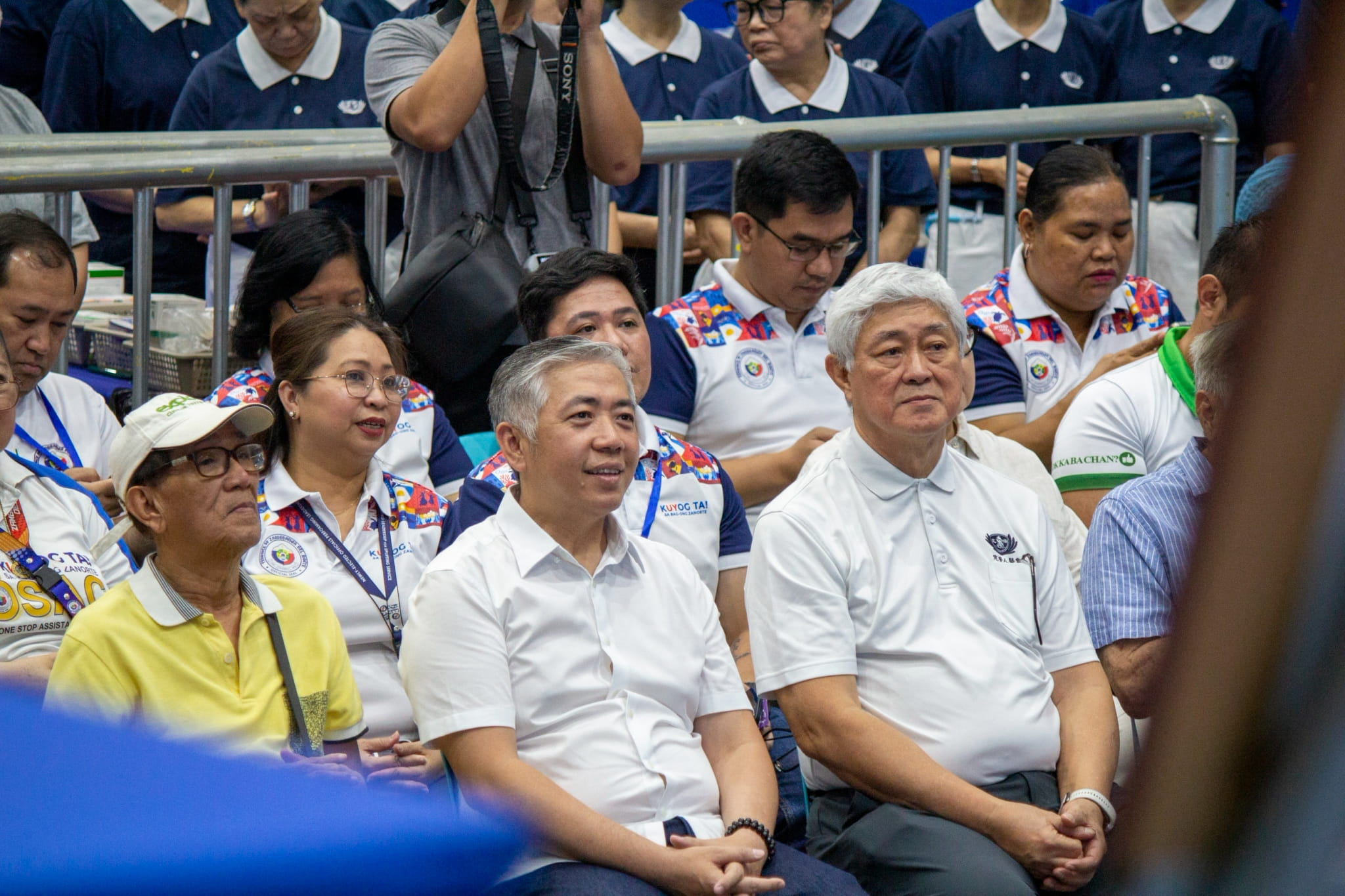 Zamboanga del Norte Governor Darel Dexter Uy sits beside TIMA co-founding member  Dr. Josefino Qua during the opening program of Tzu Chi’s 292nd Medical Mission.