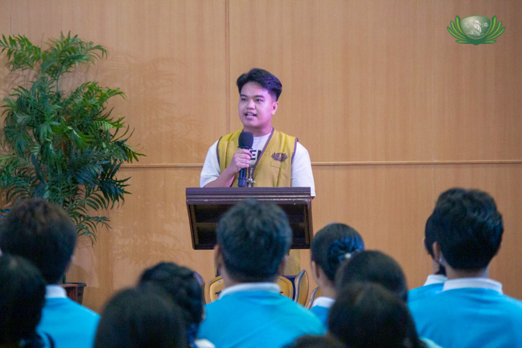 Mark Vincent Dayang, a Tzu Chi scholar alumnus, shares his personal story of breakdown and breakthrough, inspiring others and spreading hope.