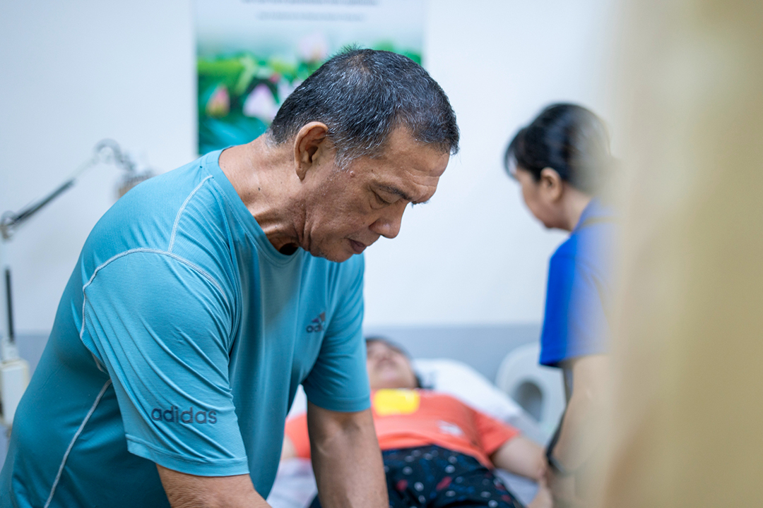 Maribel and Ricardo are grateful for their two other children, who continue to support the family and help fund Rica’s recovery.