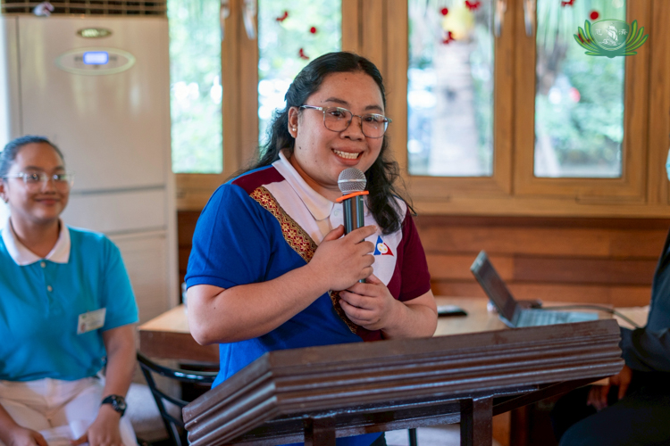 A 2013 graduate, Edelyn Galos was both a full-time student and a house helper. Hence, a scholarship was a blessing that supported her and her family through challenging times. Through Tzu Chi, she learned to extend kindness to others, now serving as a senior labor and employment officer.