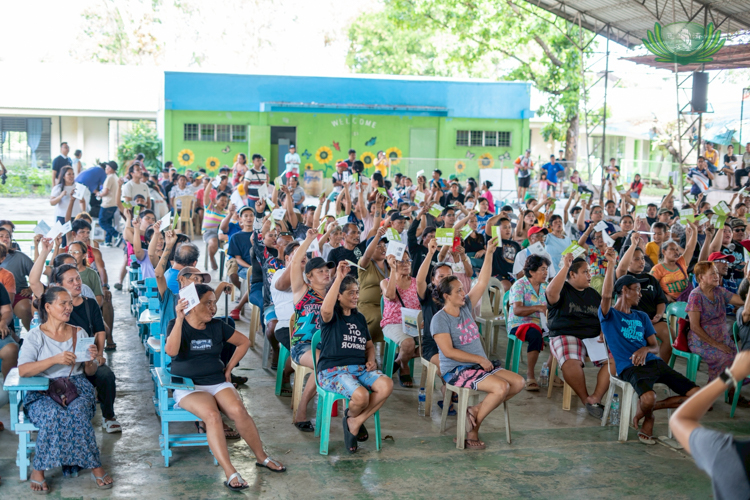 At Singcang-Airport, Tzu Chi catered to 248 beneficiaries from the districts of Kaingin and Mars.