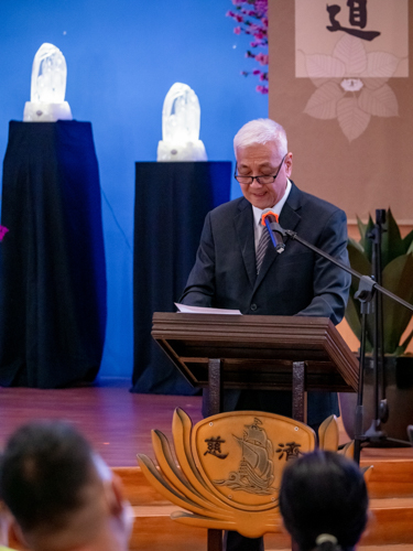 “Our main commitment has always been based on the aspirations of Dharma Master Cheng Yen—to cultivate the field of blessings and gain joy and wisdom,” says Tzu Chi Philippines CEO Henry Yunez. 【Photo by Daniel Lazar】