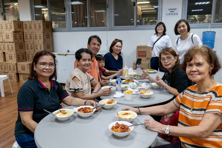 Annie Cruz (fifth from left) came with her fellow choir members and their families from Christ the King Church in Greenmeadows, Quezon City. “We believe in your projects and love how you help Filipinos. There’s love and compassion in your community,” she says.