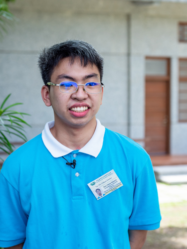 Acer Dane Nacario is taking his BS in Engineering Technology (major in Construction Technology) at the Technological University of the Philippines.【Photo by Daniel Lazar】