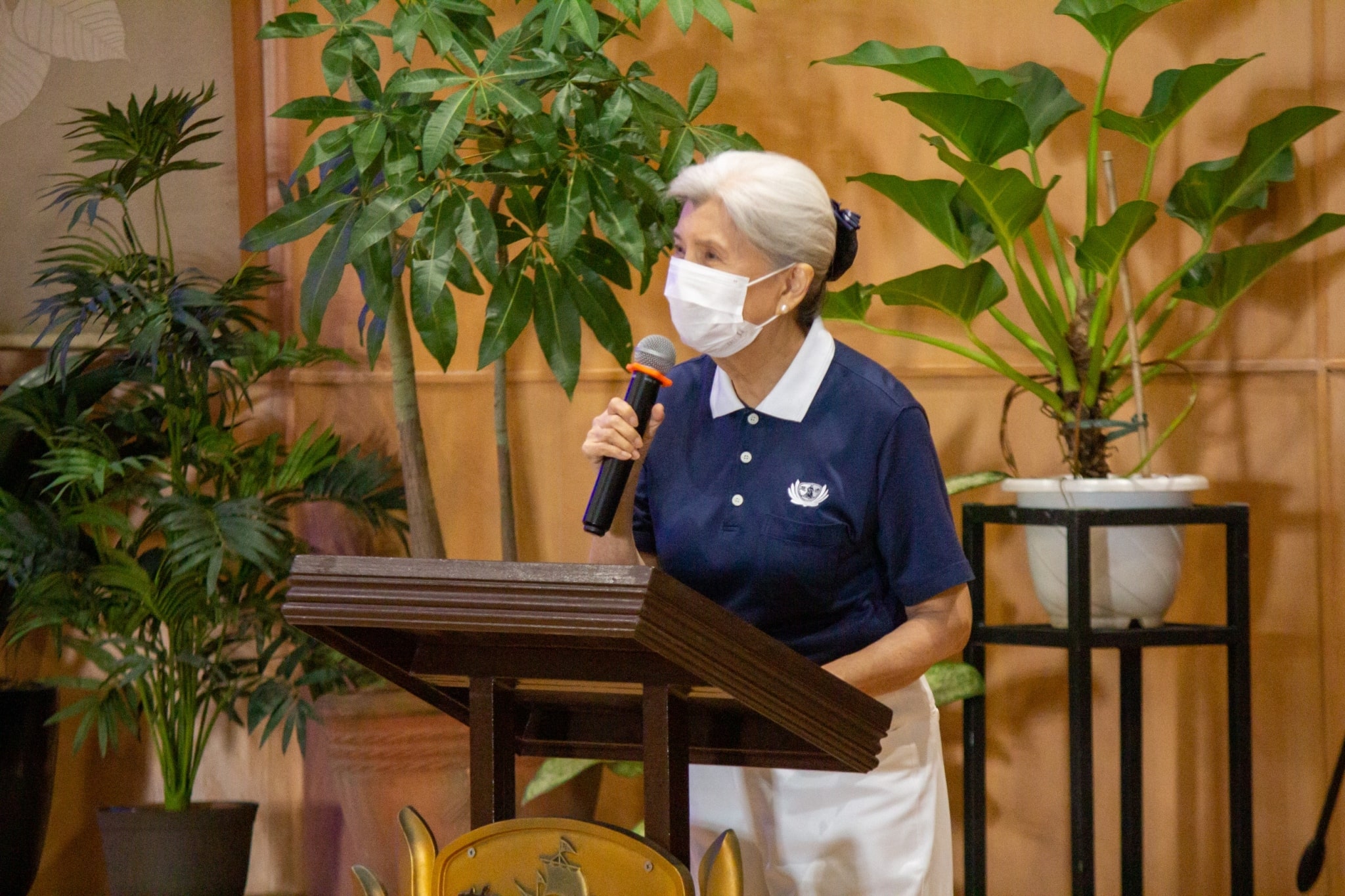 Tzu Chi Philippines’ first CEO Linda Chua suggested ways on how to fundraise for the hospital’s construction.【Photo by Marella Saldonido】