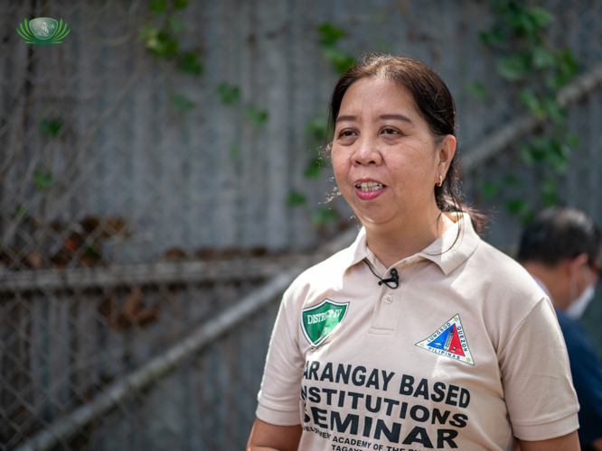 “Tzu Chi Foundation asked the community of their needs because they wanted to give them things that will be beneficial for them,” says Brgy. Project Development Officer Jane Lapuz who coordinated with Tzu Chi for the relief. “We are so thankful.” 【Photo by Daniel Lazar】